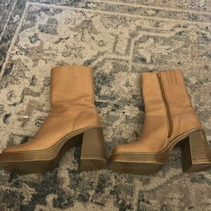Steve Madden 7.5 tan boots